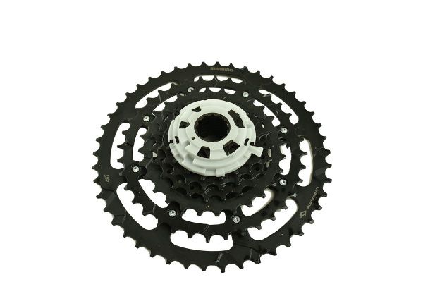 Кассета SHIMANO CUES, LINKGLIDE, CS-LG300-9 11-46T 9 скоростей (11-13-15-17-20-23-28-36-46T) ACSLG3009146 Кассета SHIMANO CUES, LINKGLIDE, CS-LG300-9 11-46T 9 скоростей (11-13-15-17-20-23-28-36-46T) ACSLG3009146