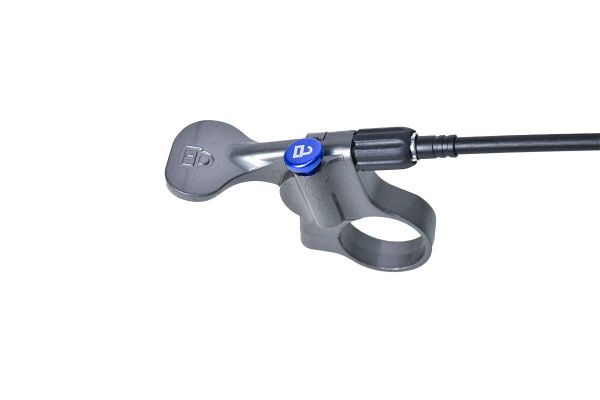 Вилка GRINZ ES-547 HRLO AIR 27,5"1.1\8"ход120мм, воздушная, локаут гидравлический, магниевая, под ось 15мм(без оси),безрезьбовая, белая\черная\золотая,  1,8кг.